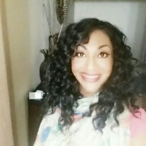 Meet your Posher, Crystal