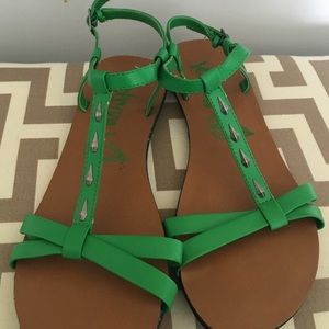Free Shipping 💚 Green Volcom Sandals