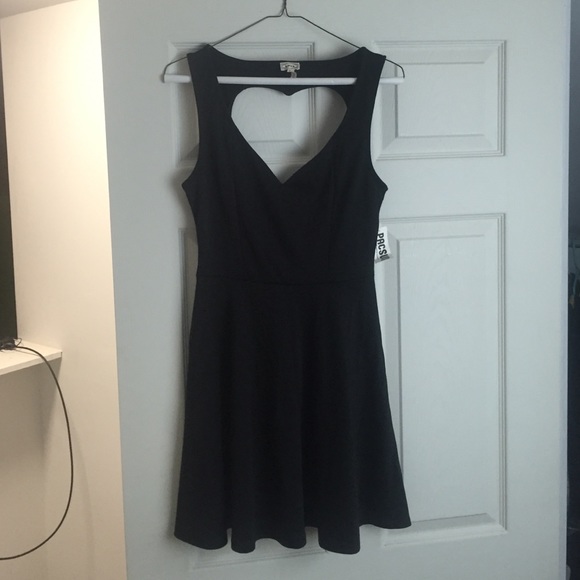 Black dress size large