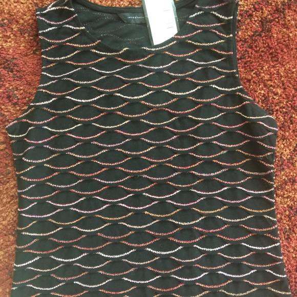 Investments Small Black/Pink Wave Top $29 NWT - Picture 1 of 2
