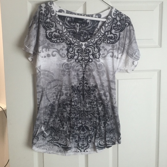 Print top size small.