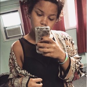 Meet your Posher, Danielle