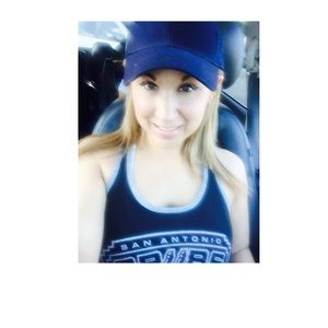 Meet your Posher, Farrah