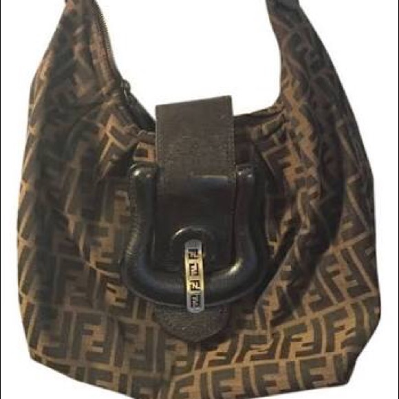 Fendi bag. Medium. A classic!