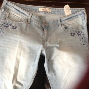 Hollister jeans size 13 like new
