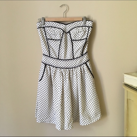 ✨HOST PICK✨ EUC Polka Dot Dress by Sugarlips - Picture 2 of 4