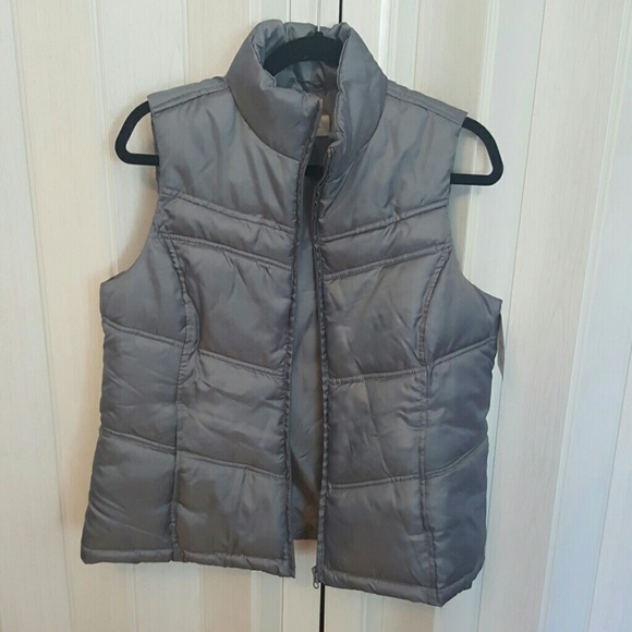 Merona vest