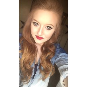 Meet your Posher, Caitlin