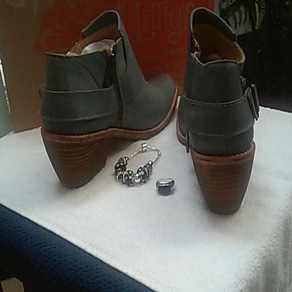 Latigo Ankle Boots. NWOT. Never Worn. - Picture 4 of 4