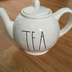 Rae Dunn tea pot