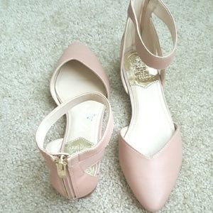 Vince Camuto Pink shoe