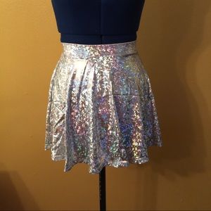 Holographic Skirt