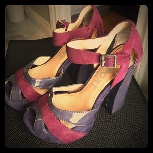 Retro Purple Heels