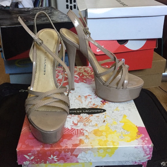 Tippy top! Perfect pageant shoes!