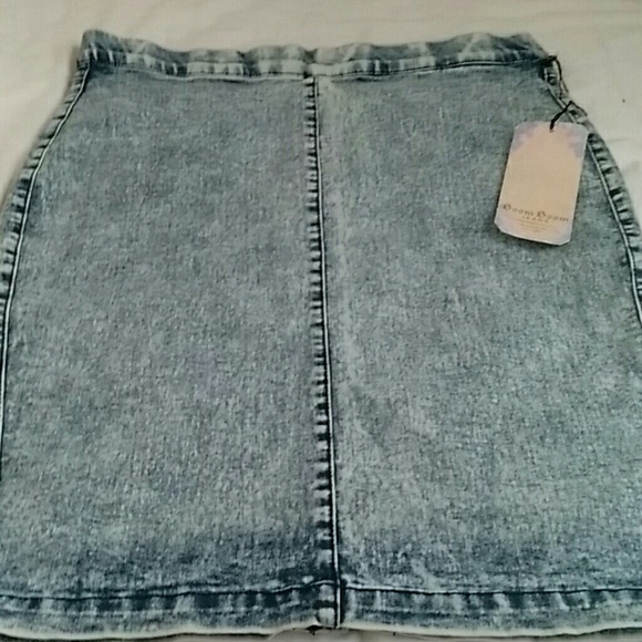 Jeans skirt .