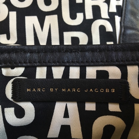 Marc by Marc Jacobs black purse - Picture 4 of 4
