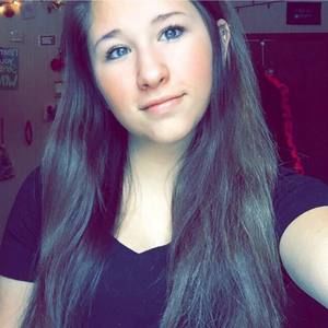 Meet your Posher, Olivia