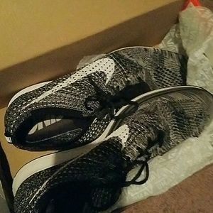 Nike fly knit