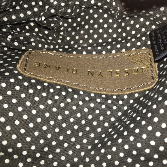 Small Jesslyn Blake purse - Picture 3 of 4