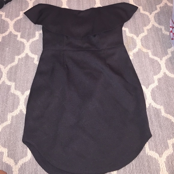 Formal dress with ruffled top and zip down back