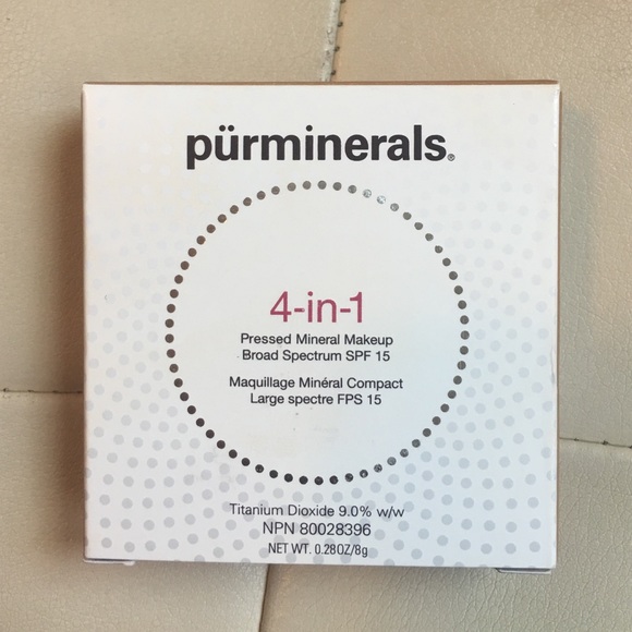 Purminierals 4-in-1 pressed powder - Picture 1 of 4