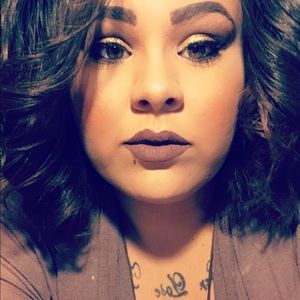 Meet your Posher, Rocquele