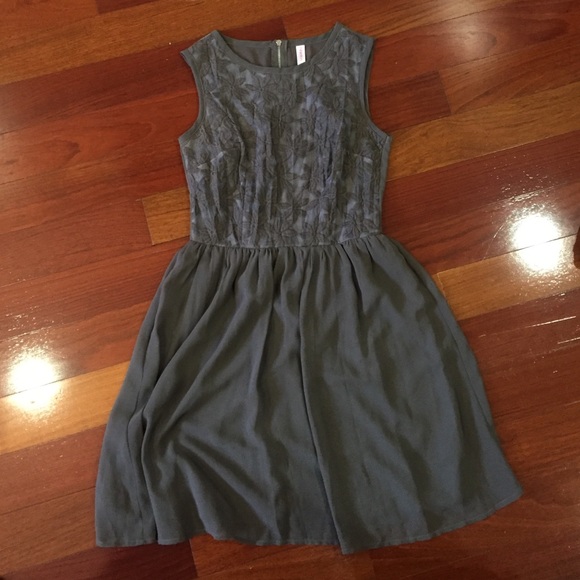 Grey detailed dress