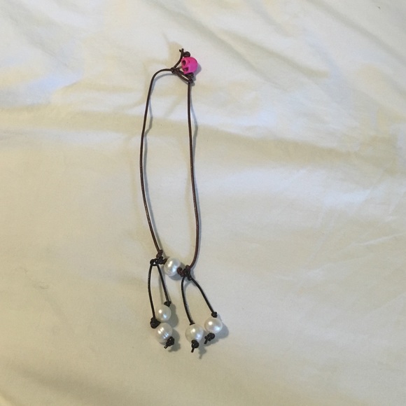 Pearl choker