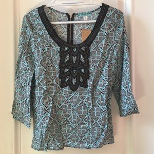 3 quarter sleeve shirt