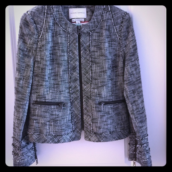 Brand New Banana Republic Blazer Size 4