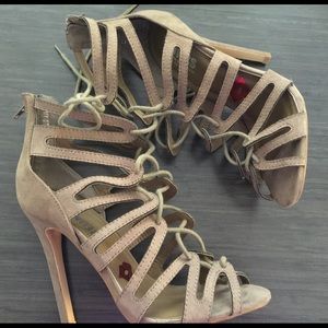 Lola Shoes Cruel Summer heals 36.5 in Taupe.