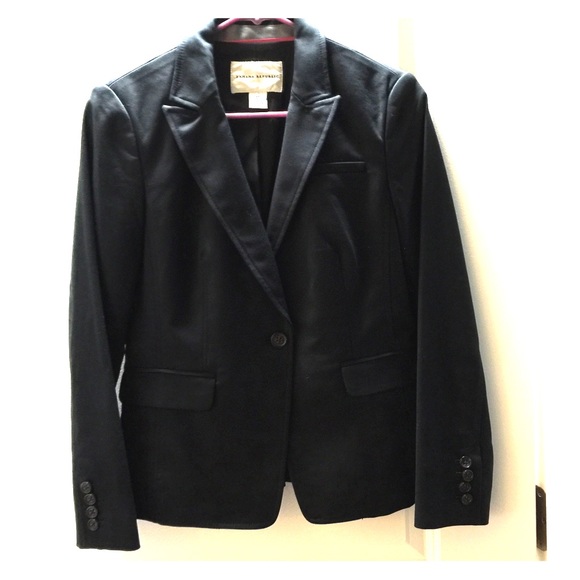 Brand New Banana Republic Blazer Size 6 Petite