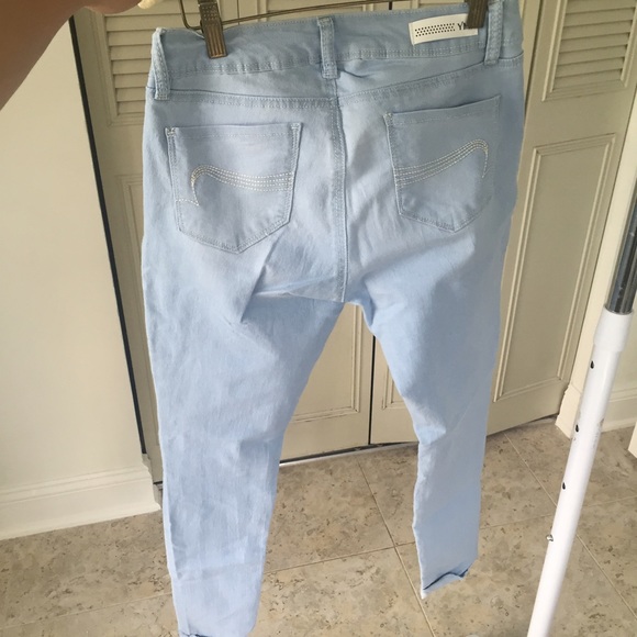 YMI Jeans - Picture 2 of 2