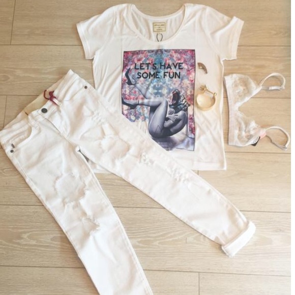 white destroyed skinny jeans