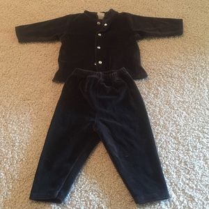 Baby clothes- zutano black velour 2 piece set