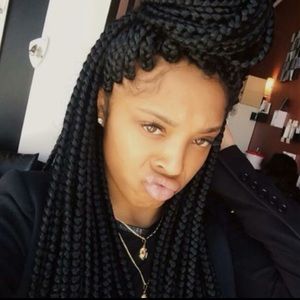 Meet your Posher, Jamyee