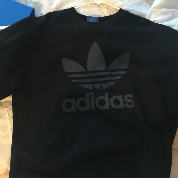 Large adidas sweatshirt