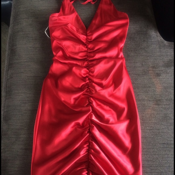 Beautiful red dress, size 6-4