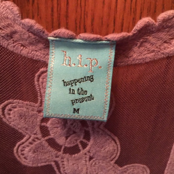 Lace Back Tank - Picture 2 of 4