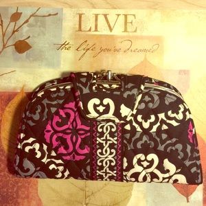 👜 Wallet or Clutch 👜