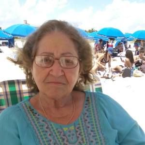 Meet your Posher, Angela