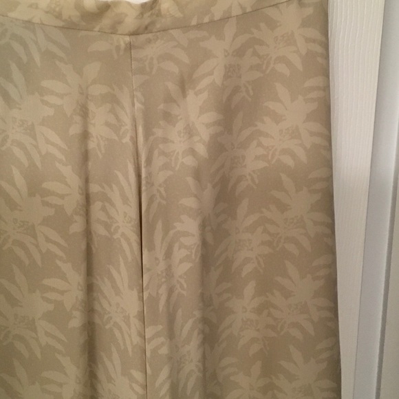 Vintage Calvin Klein 100% silk maxi skirt - Picture 2 of 4