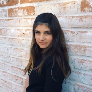 Meet your Posher, Christina