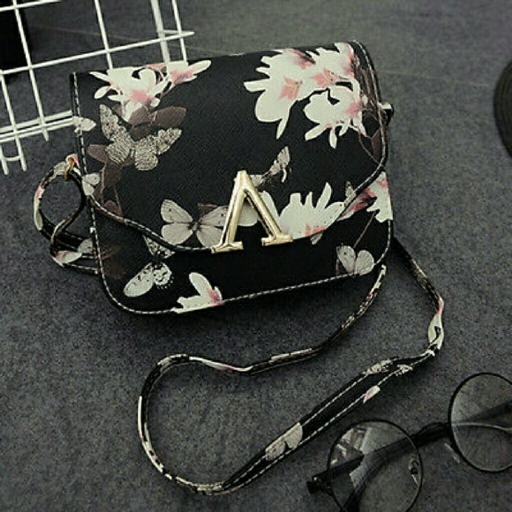 NWT BUTTERFLY HANDBAG - Picture 4 of 4