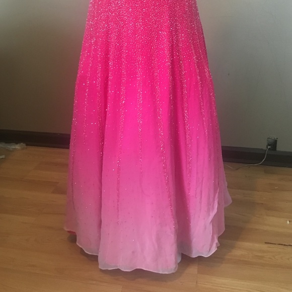 SALE!! Alyce Paris Homecoming/Prom dress - Picture 4 of 4
