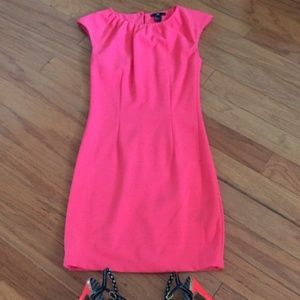 Coral H&M Midi Dress 💫💫💫