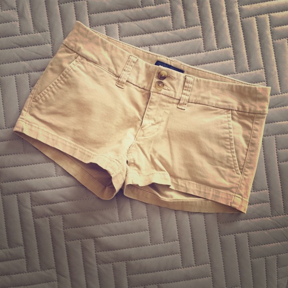 Kakhi American Eagle Shorties- size 00 - Picture 1 of 2