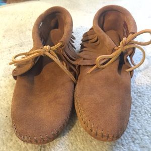 Minnetonka fringe booties