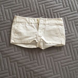 White American Eagle Shorties- Size 00