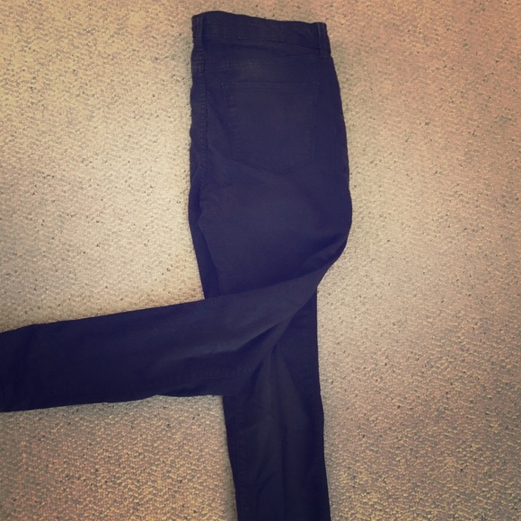 Black high rise Jean.